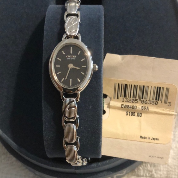 Citizen Women\'s Silver Bracelet Watch